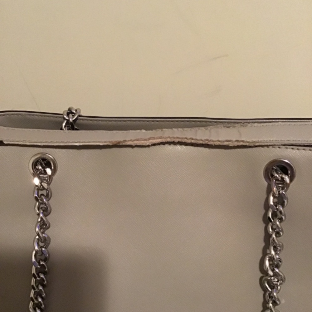 🔥Michael Kors, pre-owned, see description for details, has some life still. - Picture 6 of 14